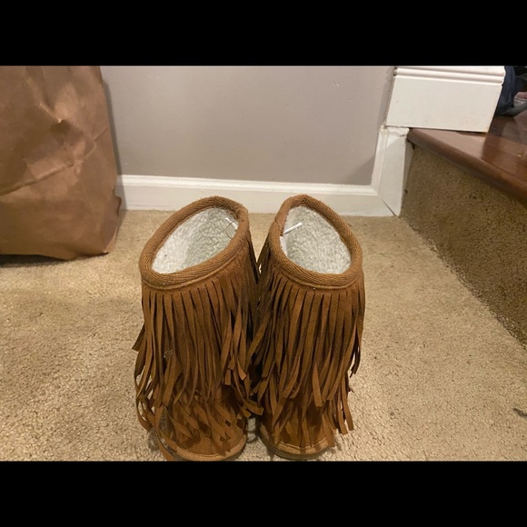 Girls fringe boosts - Picture 3 of 3